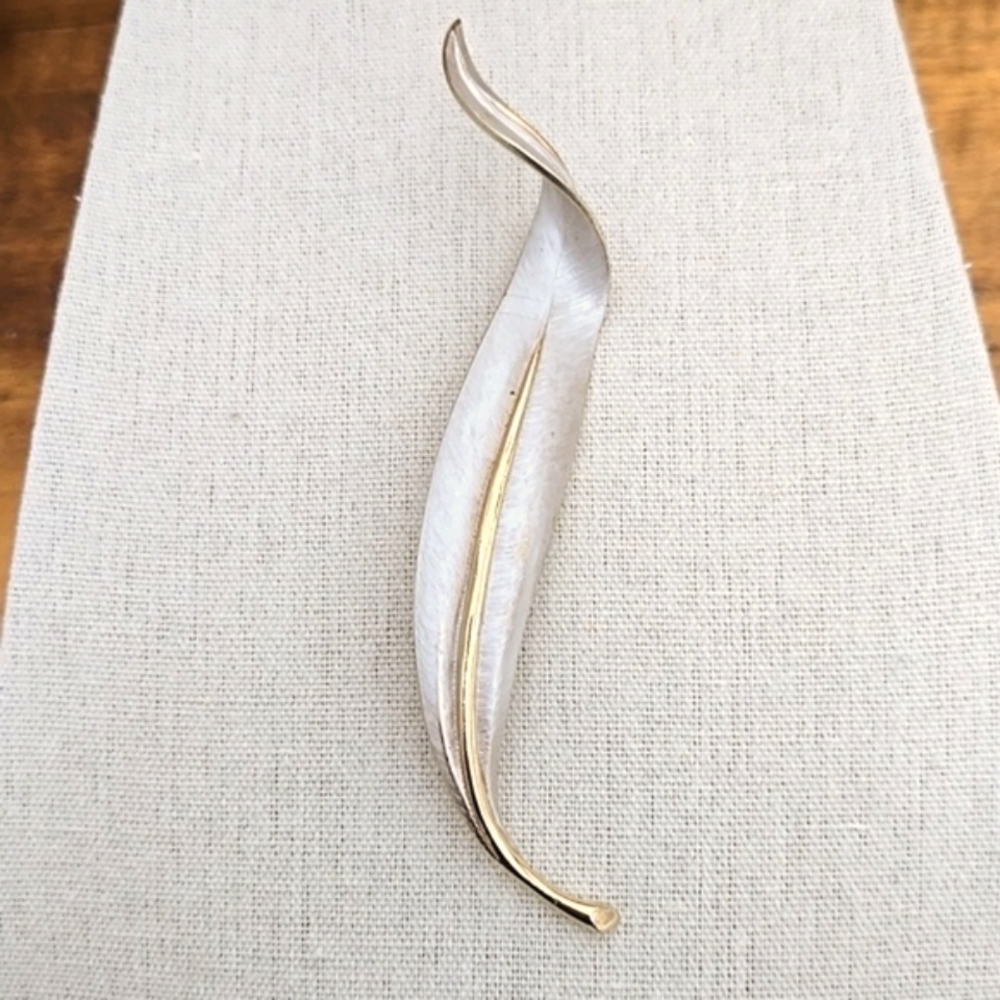 Pastelli Silver & Gold Tone Leaf Brooch